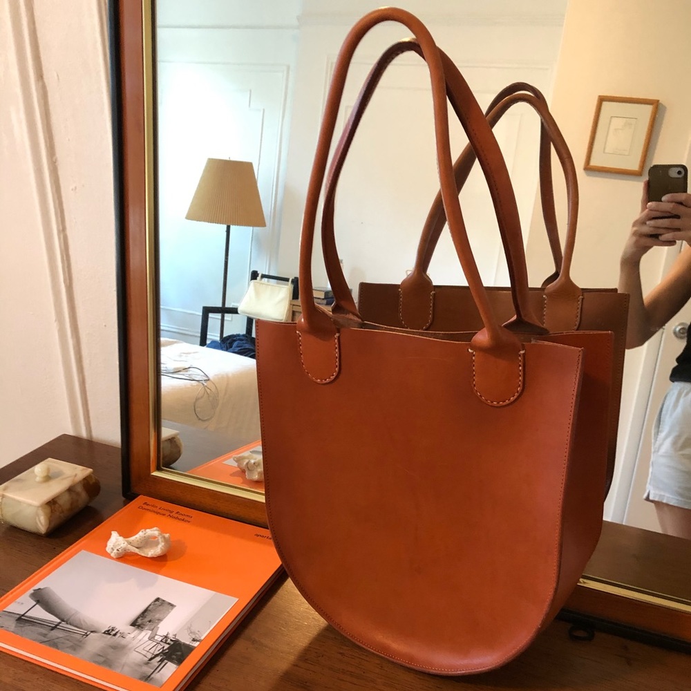 Sara Barner leather tote!